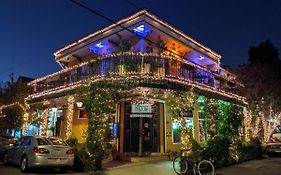 Balcony Guesthouse New Orleans